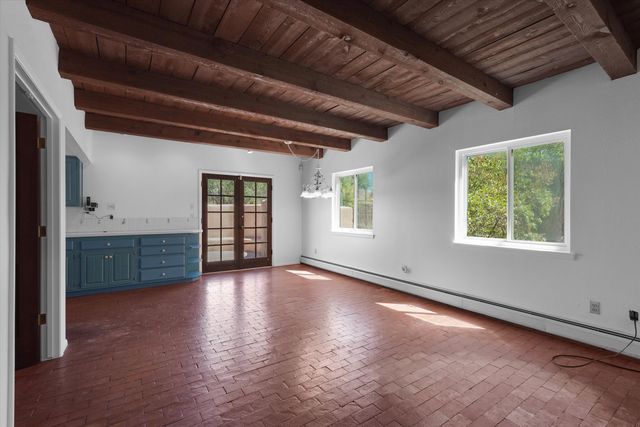 2425 Dietz Farm Road NW, Los Ranchos, NM 87107