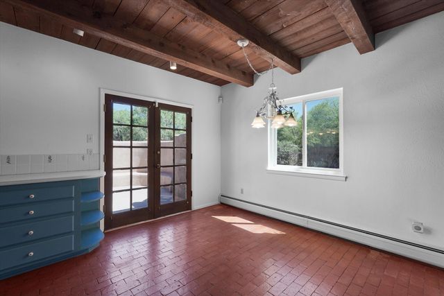 2425 Dietz Farm Road NW, Los Ranchos, NM 87107