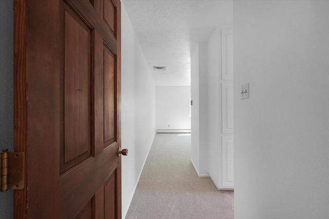 2425 Dietz Farm Road NW, Los Ranchos, NM 87107