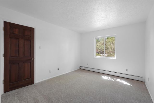 2425 Dietz Farm Road NW, Los Ranchos, NM 87107