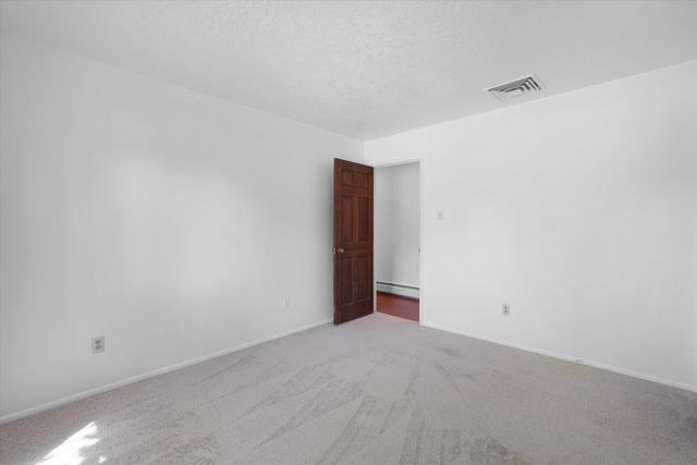 2425 Dietz Farm Road NW, Los Ranchos, NM 87107
