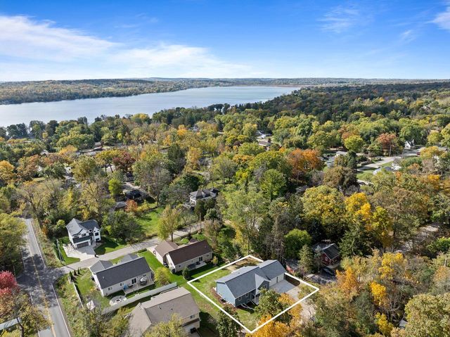 W3813 Magnolia DRIVE, Lake Geneva, WI 53147