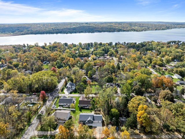 W3813 Magnolia DRIVE, Lake Geneva, WI 53147