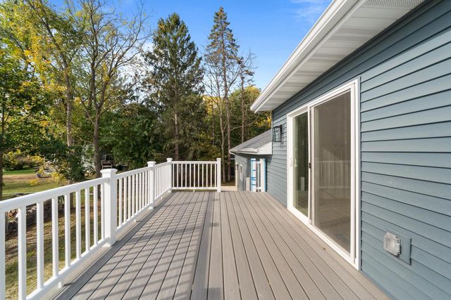 W3813 Magnolia DRIVE, Lake Geneva, WI 53147