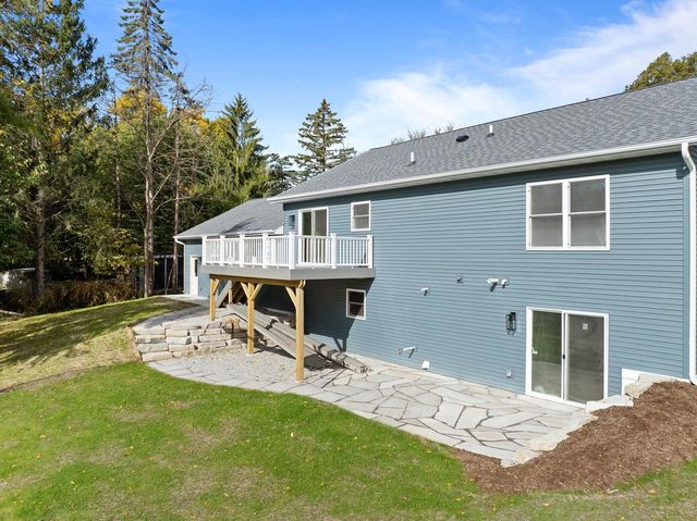 W3813 Magnolia DRIVE, Lake Geneva, WI 53147