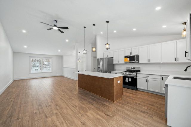 W3813 Magnolia DRIVE, Lake Geneva, WI 53147