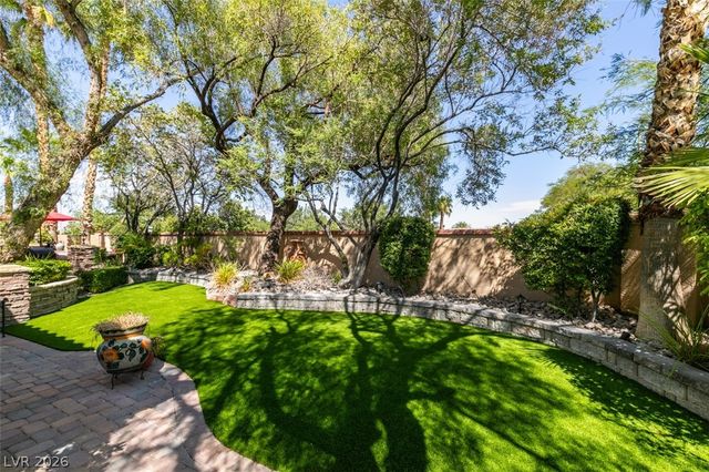 2016 Aspen Oak Street, Las Vegas, NV 89134