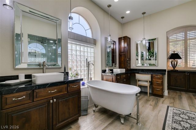 2016 Aspen Oak Street, Las Vegas, NV 89134