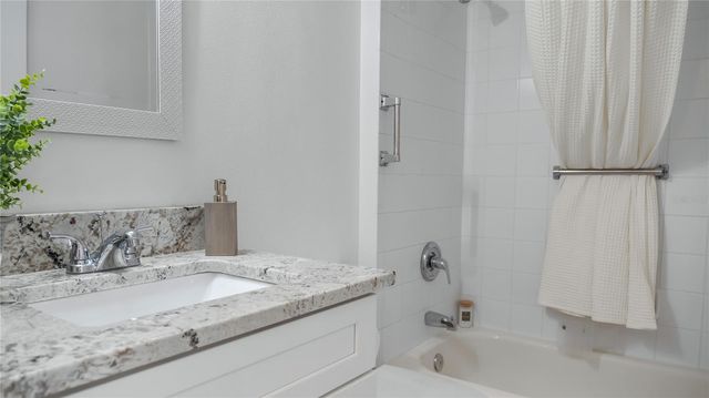 4517 EAGLEWOOD DRIVE, Leesburg, FL 34748