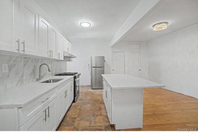 88-11 Elmhurst D2, Elmhurst, NY 11373