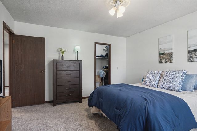 4019 Summerfield Ln NE D, Cedar Rapids, IA 52402