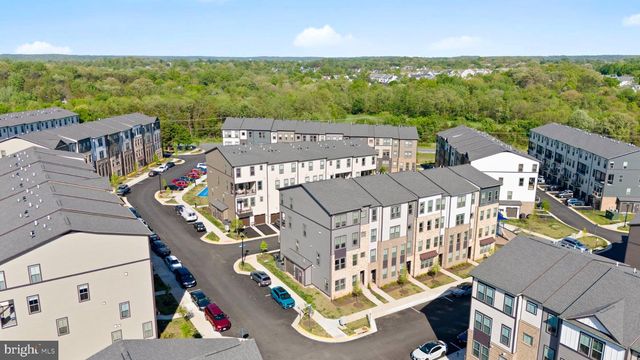 20900 BLUEBIRD SQ, Sterling, VA 20165