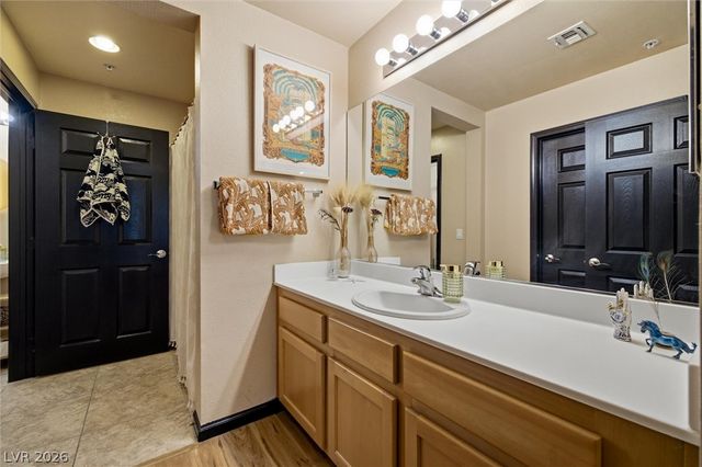 15 East Agate Avenue 301, Las Vegas, NV 89123