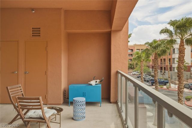 15 East Agate Avenue 301, Las Vegas, NV 89123