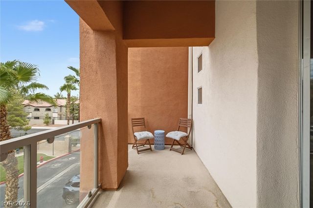 15 East Agate Avenue 301, Las Vegas, NV 89123