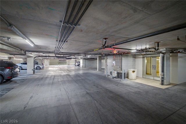 15 East Agate Avenue 301, Las Vegas, NV 89123