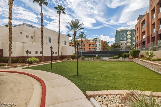 15 East Agate Avenue 301, Las Vegas, NV 89123