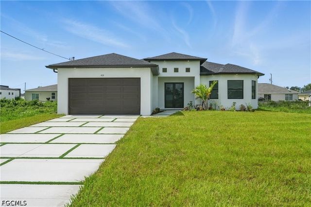 472 Rajah ST, Lehigh Acres, FL 33974