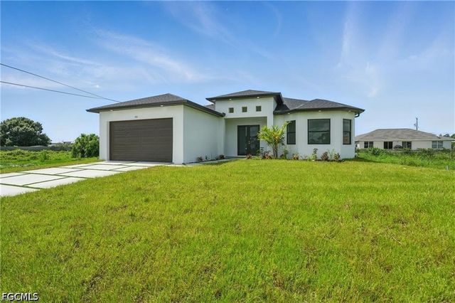 472 Rajah ST, Lehigh Acres, FL 33974