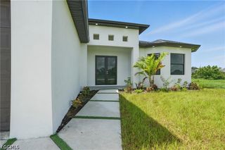 472 Rajah ST, Lehigh Acres, FL 33974