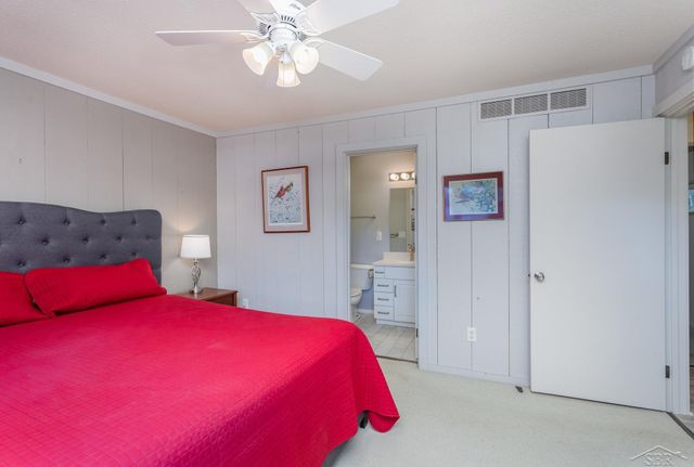 6299 Golf Lakes Court, Bay City, MI 48706