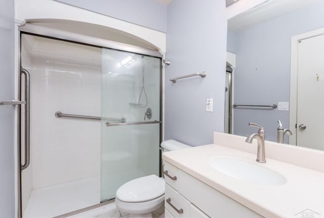 6299 Golf Lakes Court, Bay City, MI 48706