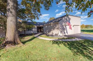 6299 Golf Lakes Court, Bay City, MI 48706