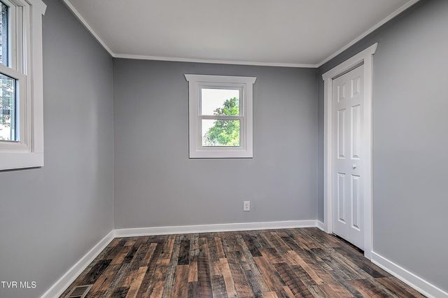 212 Asbury Street, Kingsport, TN 37660