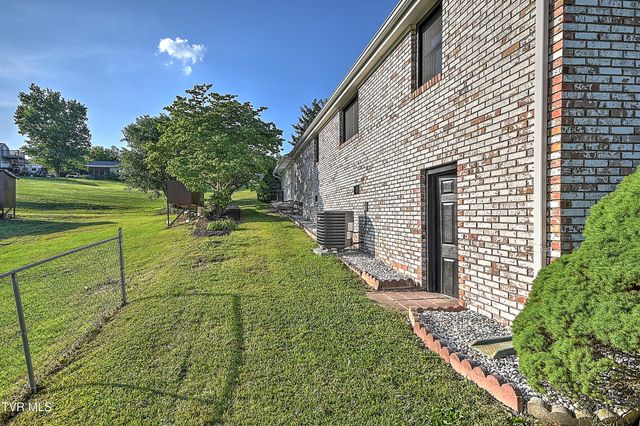 212 Asbury Street, Kingsport, TN 37660