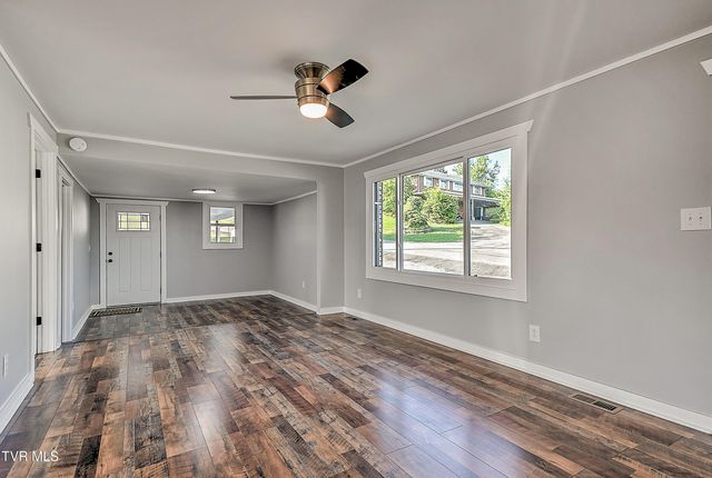 212 Asbury Street, Kingsport, TN 37660
