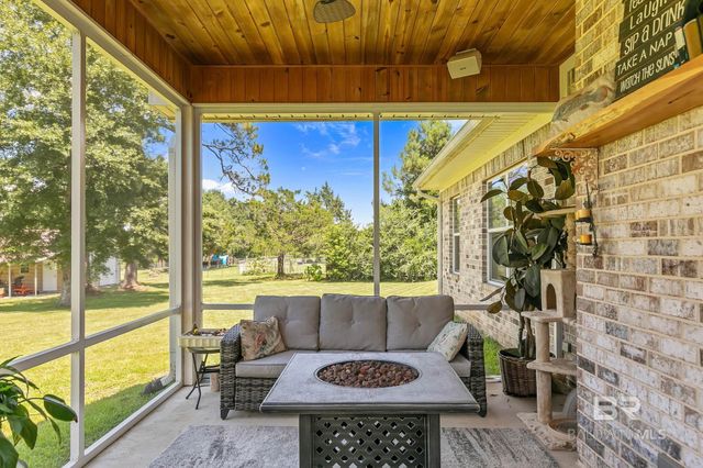 21573 N County Road 68, Robertsdale, AL 36567