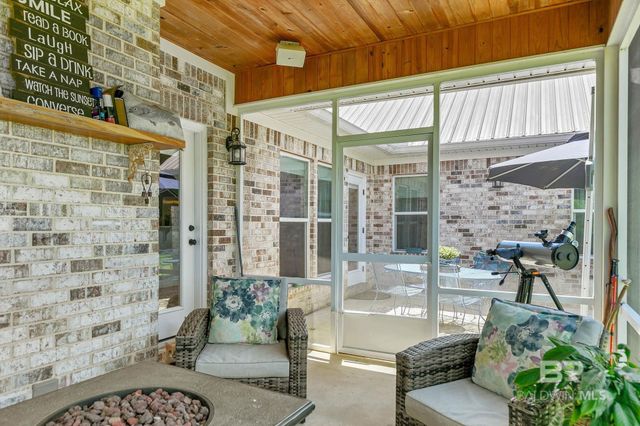 21573 N County Road 68, Robertsdale, AL 36567