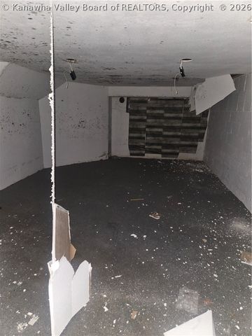 3213 Jackson Avenue, Point Pleasant, WV 25550