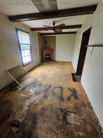 3213 Jackson Avenue, Point Pleasant, WV 25550