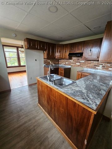 3213 Jackson Avenue, Point Pleasant, WV 25550