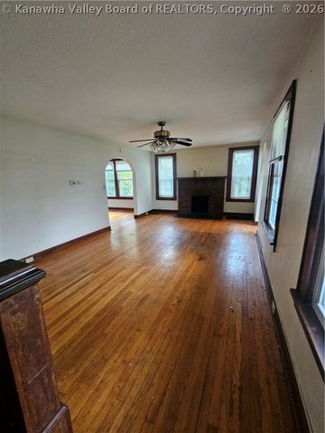 3213 Jackson Avenue, Point Pleasant, WV 25550