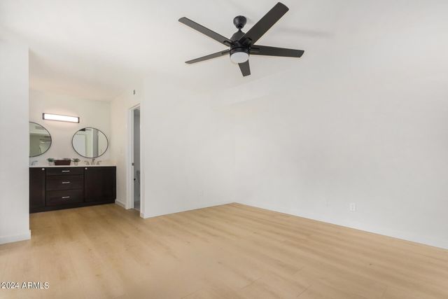 9445 N 94th Place Unit 111, Scottsdale, AZ 85258