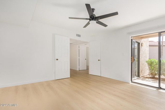 9445 N 94th Place Unit 111, Scottsdale, AZ 85258