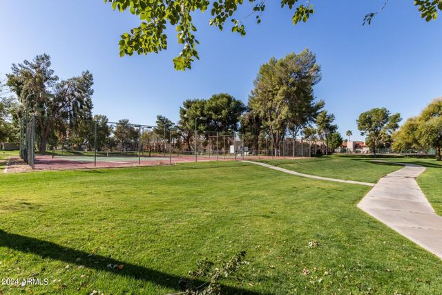 9445 N 94th Place Unit 111, Scottsdale, AZ 85258