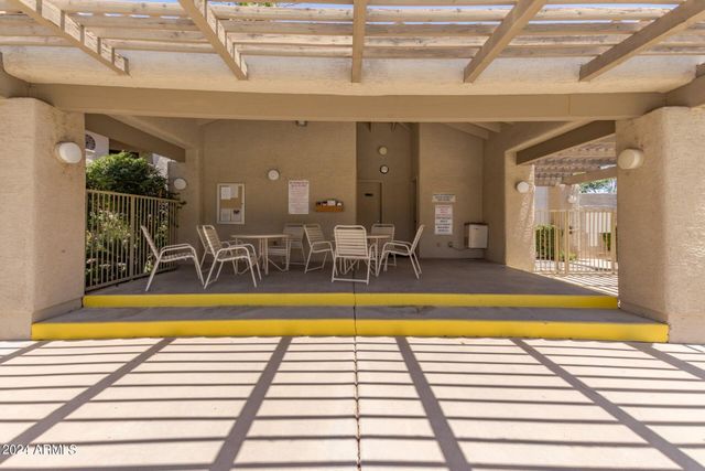 9445 N 94th Place Unit 111, Scottsdale, AZ 85258