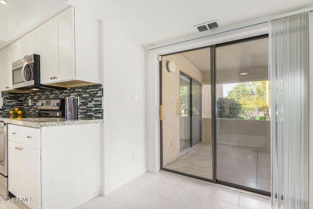 9445 N 94th Place Unit 111, Scottsdale, AZ 85258