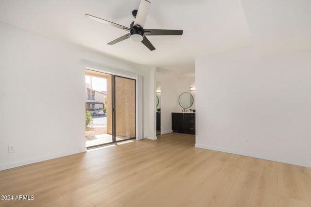 9445 N 94th Place Unit 111, Scottsdale, AZ 85258