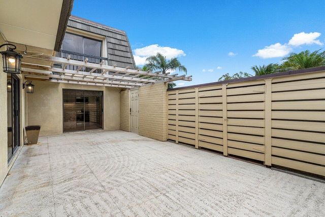 1303 13th Terrace, Palm Beach Gardens, FL 33418