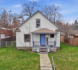 1208 W Providence Ave, Spokane, WA 99205