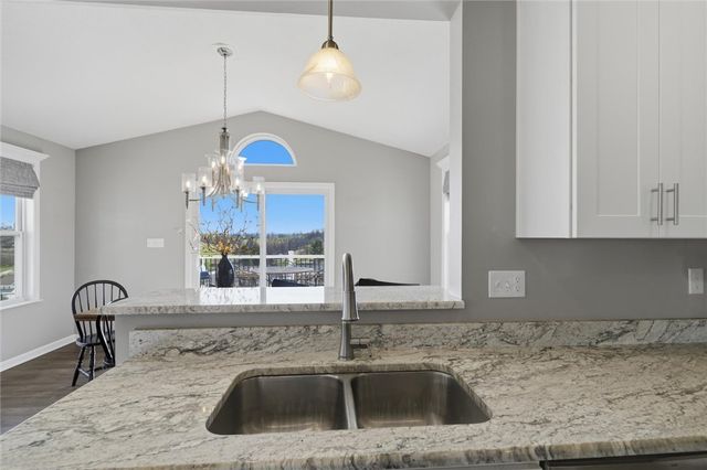 133 Azalea Cir, Rostraver, PA 15012