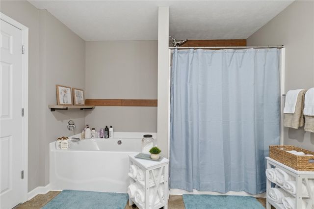 133 Azalea Cir, Rostraver, PA 15012