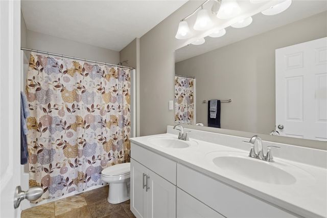 133 Azalea Cir, Rostraver, PA 15012