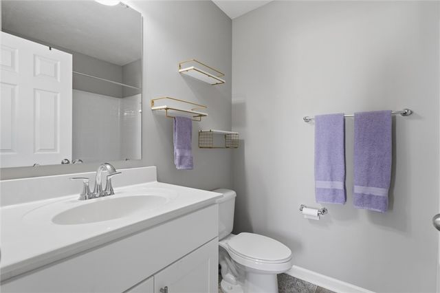 133 Azalea Cir, Rostraver, PA 15012