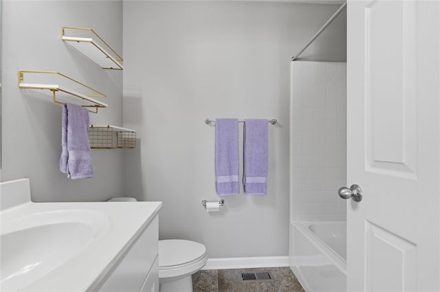 133 Azalea Cir, Rostraver, PA 15012