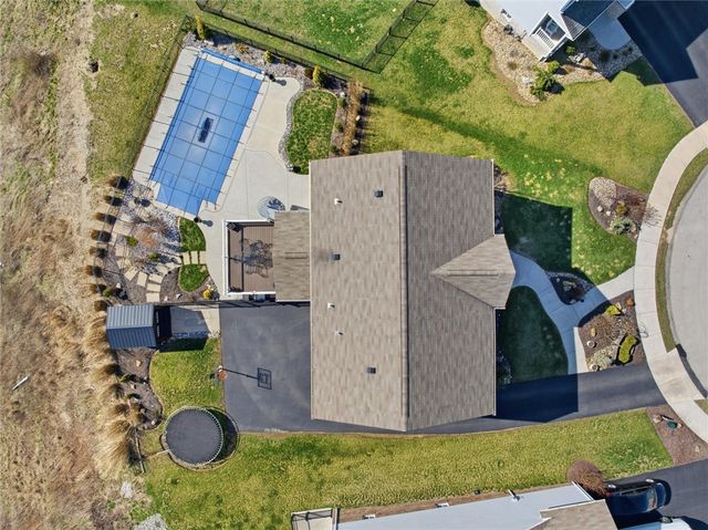 133 Azalea Cir, Rostraver, PA 15012